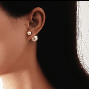 Gold Pearl Stud Earrings